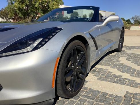 Used 2016 Chevrolet Corvette Stingray image 12