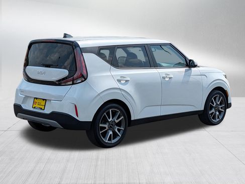 Certified 2024 Kia Soul EX w/ Option Group 015 FWD image 7