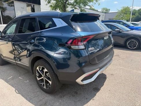 Certified 2023 Kia Sportage EX AWD/4WD image 4