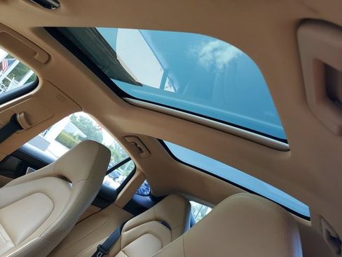 Used 2020 Porsche Panamera 4 AWD/4WD image 21