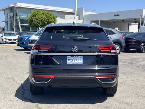 Used 2023 Volkswagen Atlas Cross Sport SE w/ Black Wheel Package FWD image 23