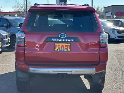 Used 2022 Toyota 4Runner TRD Off-Road image 5