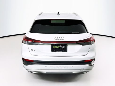 Used 2023 Audi Q4 e-tron Premium Plus w/ Premium Plus image 7