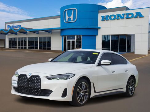 Used 2022 BMW 430i Gran Coupe w/ Premium Package RWD image 2