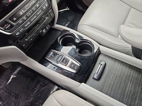 Used 2020 Honda Pilot Touring image 20