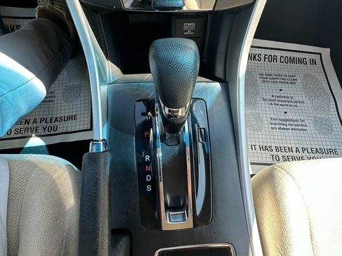 Used 2013 Honda Accord LX-S image 19