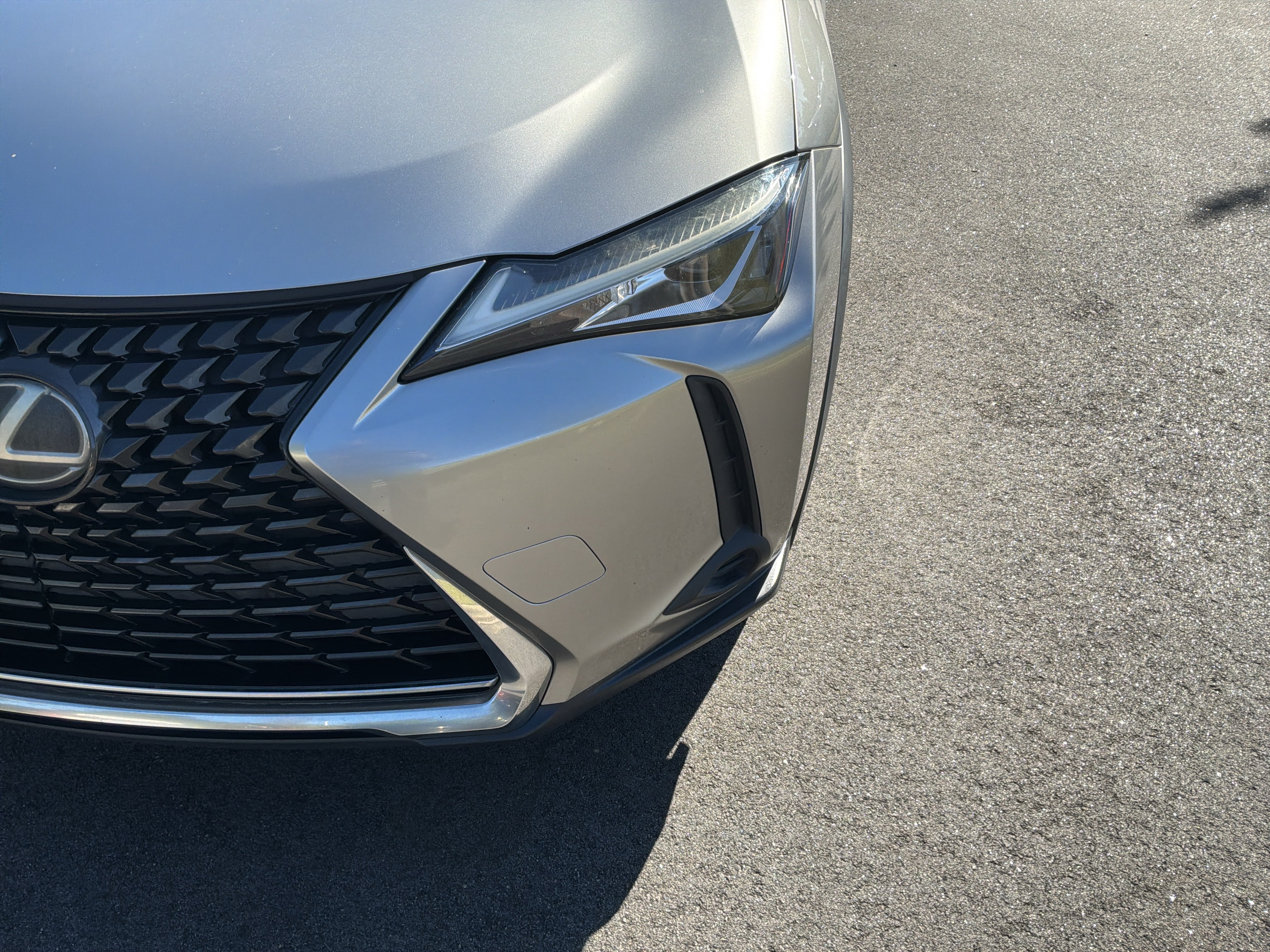 Used 2019 Lexus UX 200 w/ Accessory Package 2 FWD image 6