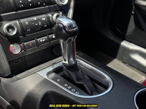 Used 2019 Ford Mustang GT w/ Black Accent Package RWD image 12