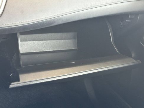 Used 2017 Toyota RAV4 LE FWD image 18