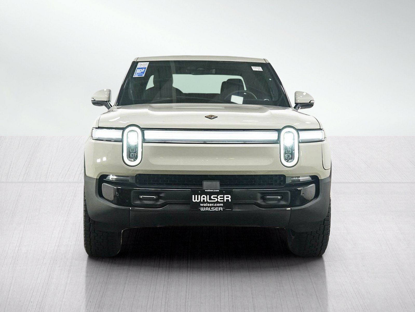 Used 2025 Rivian R1T Adventure Tri AWD/4WD image 8