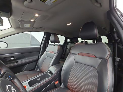 Used 2025 Nissan Kicks SR image 22