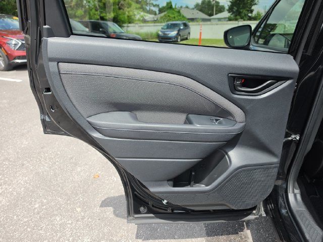 Used 2025 Subaru Forester Premium AWD/4WD image 13