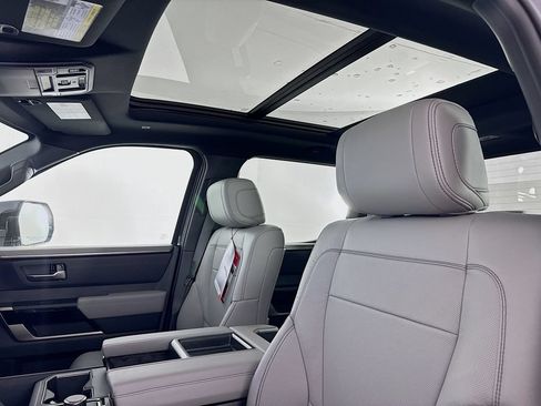 New 2026 Toyota Tundra Limited AWD/4WD image 32