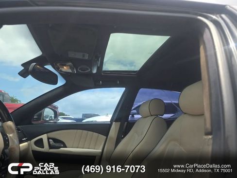 Used 2011 Maserati Quattroporte S RWD image 11