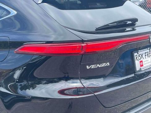 Certified 2023 Toyota Venza LE AWD/4WD image 13