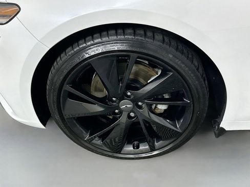 Used 2023 Genesis G70 2.0T w/ Sport Prestige Package image 32