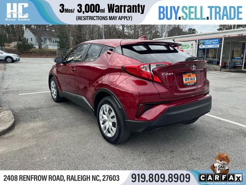 Used 2019 Toyota C-HR LE image 3