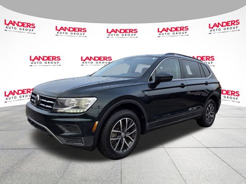 Used 2019 Volkswagen Tiguan SE w/ Panoramic Sunroof Package image 7