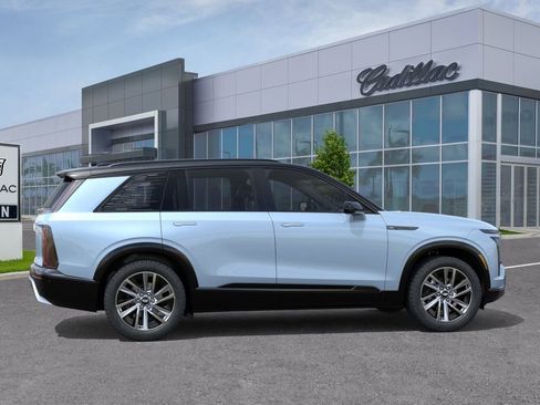New 2026 Cadillac Vistiq Luxury AWD/4WD image 6