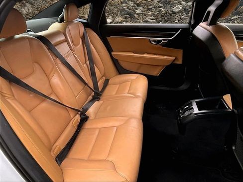 Used 2018 Volvo S90 T5 Momentum w/ Protection Package Premier image 24
