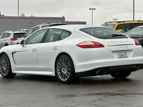 Used 2013 Porsche Panamera image 7