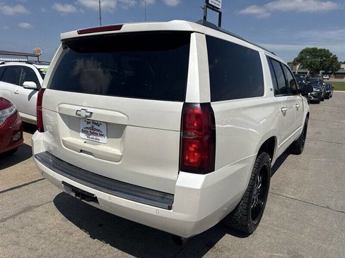 Used 2015 Chevrolet Suburban LTZ AWD/4WD image 7