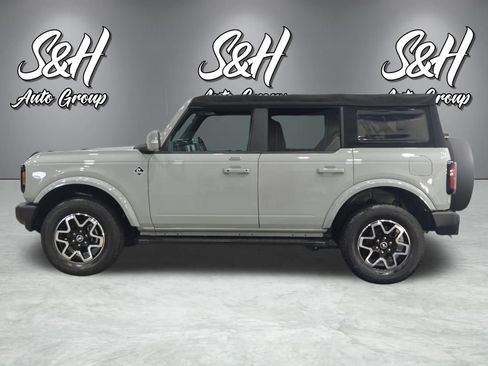 Used 2022 Ford Bronco Outer Banks AWD/4WD image 16