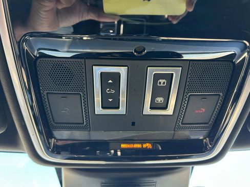 Used 2021 Land Rover Range Rover Westminster Edition image 28