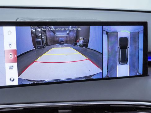 Certified 2026 Genesis GV70 2.5T Advanced image 21