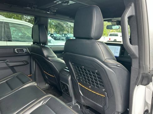 Used 2024 Ford Bronco Badlands w/ Sasquatch Package AWD/4WD image 46
