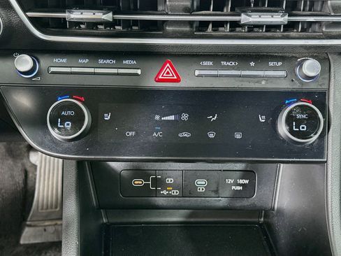 Used 2025 Hyundai Sonata SEL FWD image 24