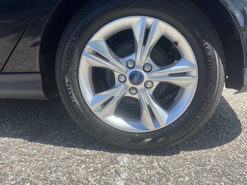 Used 2014 Ford Focus SE FWD image 8