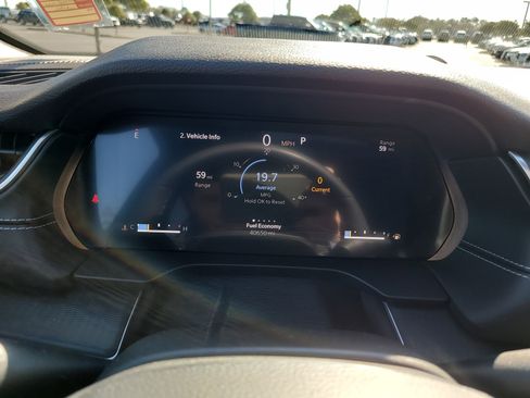 Used 2023 Jeep Grand Cherokee L Laredo image 34