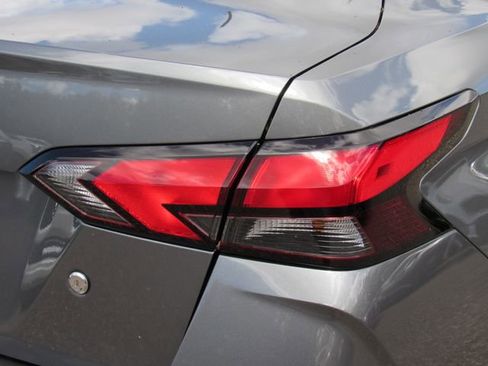 Used 2025 Nissan Versa S w/ S Plus Package image 8