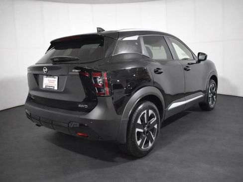 New 2026 Nissan Kicks SV w/ SV Premium Package AWD/4WD image 4