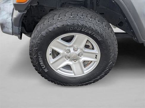 Used 2020 Jeep Gladiator Sport w/ Quick Order Package 23S AWD/4WD image 21
