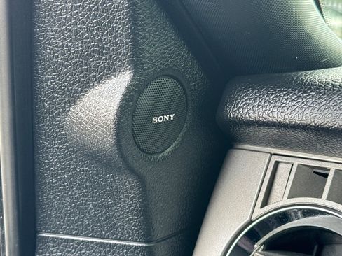 Used 2016 Ford Expedition Limited image 24