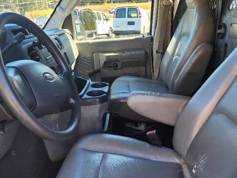 Used 2009 Ford E-150 and Econoline 150 image 9