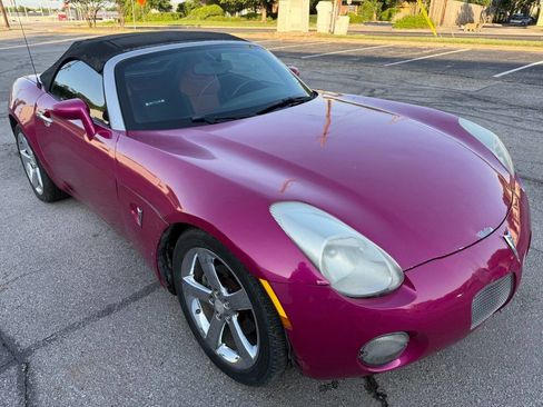 Used 2008 Pontiac Solstice Convertible w/ Premium Package image 1