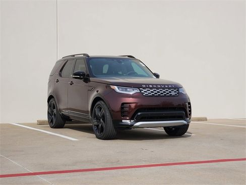 New 2026 Land Rover Discovery Limited Edition image 2