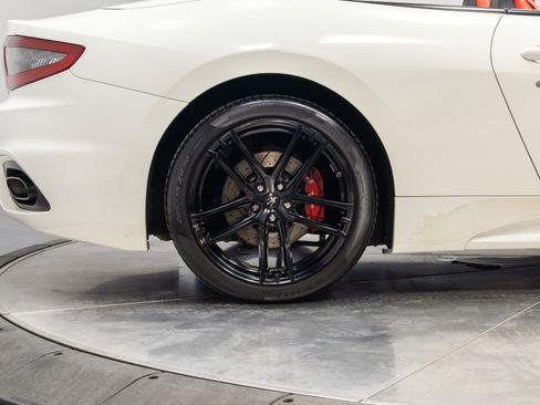 Used 2018 Maserati GranTurismo Sport image 14