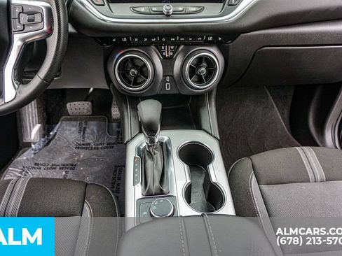 Used 2025 Chevrolet Blazer LT FWD image 40