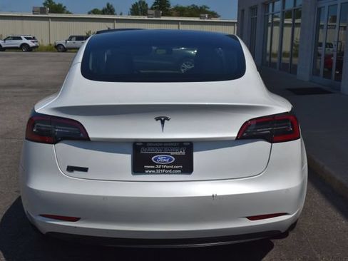 Used 2022 Tesla Model 3 RWD image 10