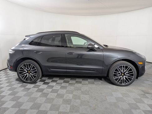 Used 2026 Porsche Macan AWD/4WD image 9
