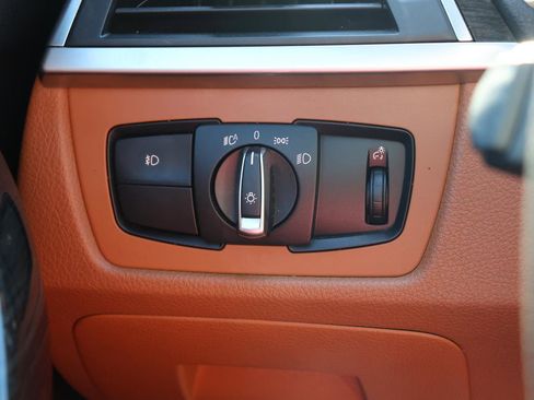 Used 2017 BMW 330i Sedan image 28