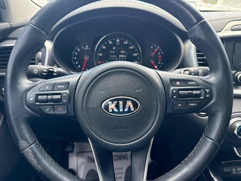 Used 2016 Kia Sorento EX w/ EX Premium Package FWD image 40