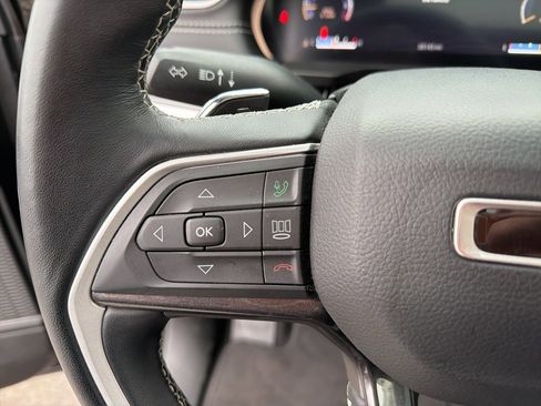 Used 2022 Jeep Grand Cherokee Altitude image 47