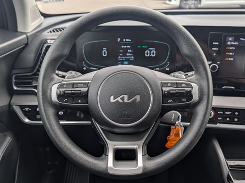 Used 2023 Kia Sportage LX AWD/4WD image 19