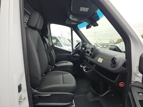 New 2025 Mercedes-Benz Sprinter 2500 image 17