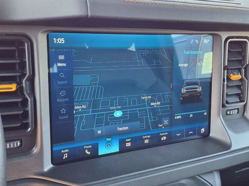 Used 2024 Ford Bronco Badlands AWD/4WD image 9